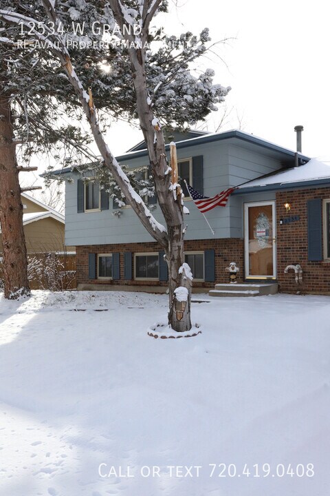 12534 W Grand Dr in Morrison, CO - Building Photo