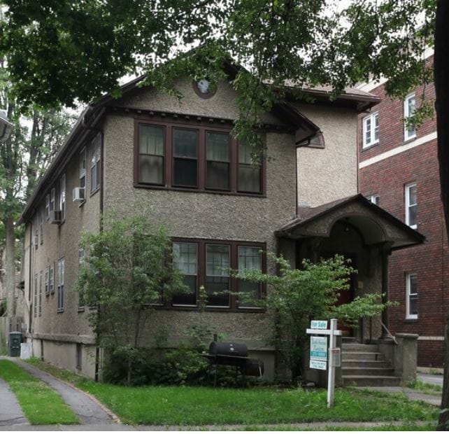 37 Vick Park B, Unit 2