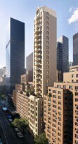 146 E 56th St in New York, NY - Building Photo