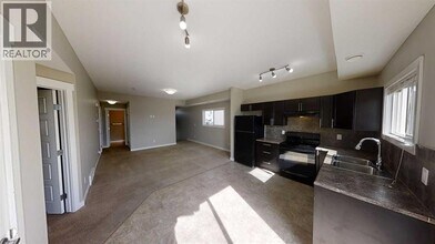 8713-8788 88 St in Grande Prairie, AB - Building Photo - Building Photo