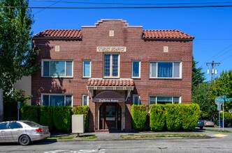 DeSoto Arms Apartments in Seattle, WA - Building Photo - Interior Photo