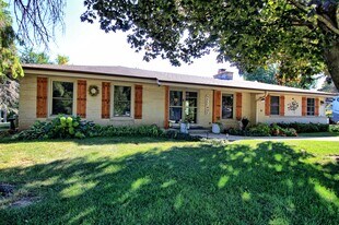 12049 W Grange Ave, Unit 1BR in Hales Corners, WI - Building Photo