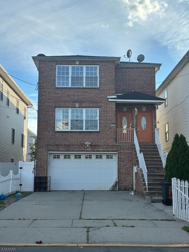 property at 1028 Lafayette St