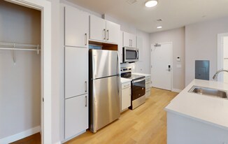 90 Centre St, Unit 600 in Boston, MA - Building Photo
