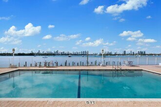 1228 West Ave, Unit 208 in Miami Beach, FL - Building Photo - Building Photo