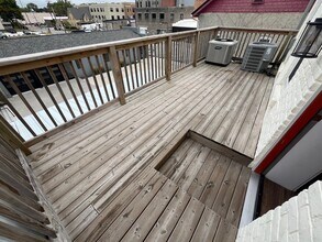 206 N Main St, Unit 206 N Main Street in Auburn, IN - Building Photo - Building Photo