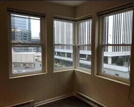 1501 Key Blvd, Unit 4th floor in Arlington, VA - Foto de edificio - Building Photo
