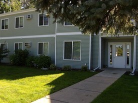 Rock Creek Manor Apartments in Chesaning, MI - Building Photo