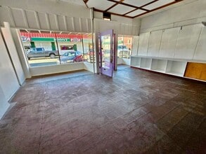 95 E 1st St in Coquille, OR - Building Photo - Building Photo