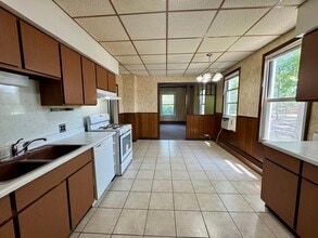 1014 Half Day Rd in Highland Park, IL - Building Photo - Building Photo