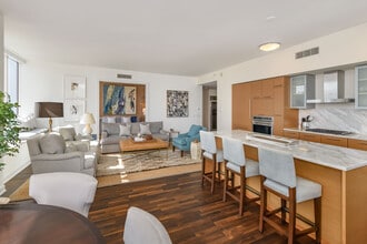 301 Mission St, Unit 40D in San Francisco, CA - Foto de edificio - Building Photo