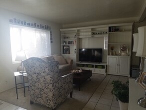 1409 E Elm St, Unit #1 - 5 bed 3 bath in Tucson, AZ - Building Photo - Building Photo