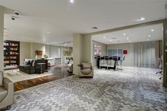 8255 S Las Vegas Blvd in Las Vegas, NV - Building Photo - Building Photo