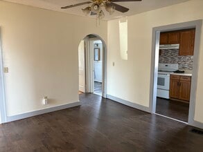 152 Blacks Rd in Cheshire, CT - Building Photo - Building Photo