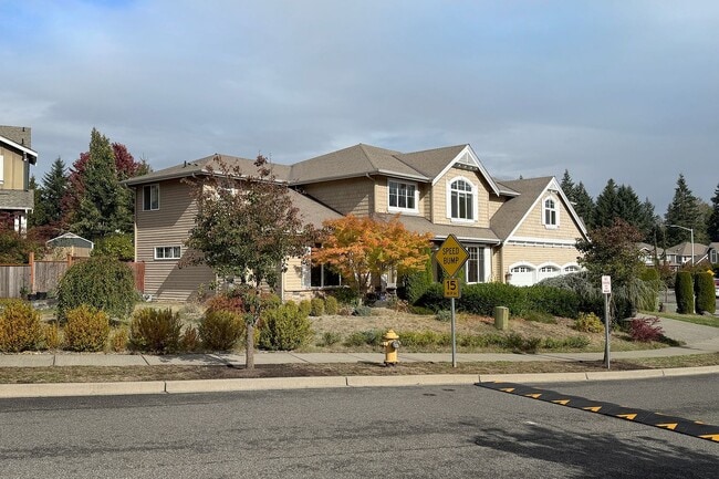 17124 6th Avenue W in Lynnwood, WA - Building Photo - Building Photo