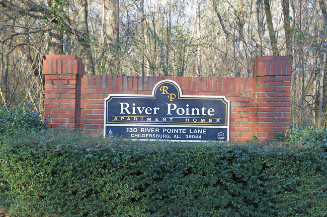 River Pointe Apartments in Childersburg, AL - Foto de edificio - Building Photo