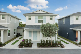 Haney Creek Crossing in Stuart, FL - Foto de edificio - Building Photo