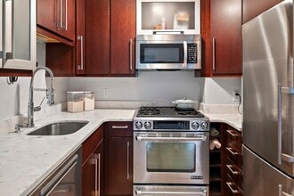 34 Worcester St, Unit 3 in Boston, MA - Building Photo - Building Photo