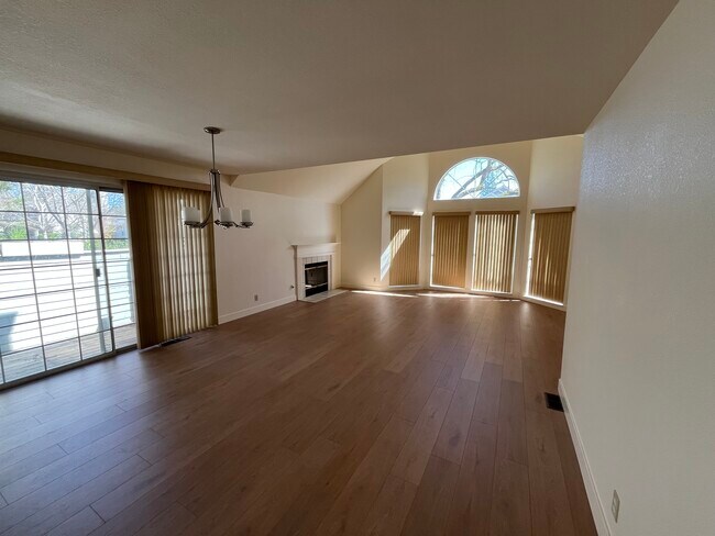 220 Nemo Ct, Unit 220 Nemo Court in St Helena, CA - Building Photo - Building Photo