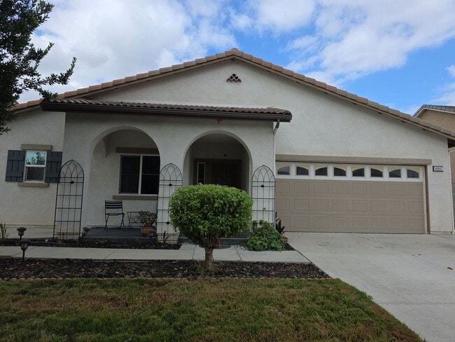 4847 Graphite Crk Rd in Jurupa Valley, CA - Building Photo - Building Photo