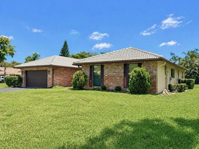 4823 NW 91st Way in Coral Springs, FL - Building Photo - Building Photo