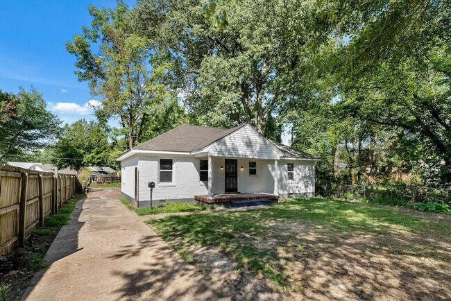 810 Indian Dr in Memphis, TN - Foto de edificio - Building Photo