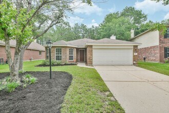 42 Prairie Oak Dr in Conroe, TX - Foto de edificio - Building Photo