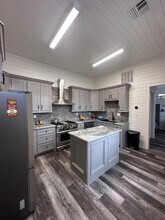 1033 Joliet St in New Orleans, LA - Building Photo - Building Photo