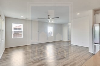 100 Fluttermill Loop in Liberty Hill, TX - Building Photo - Building Photo