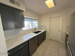 1955 E Del Sur Dr in Tempe, AZ - Building Photo - Building Photo