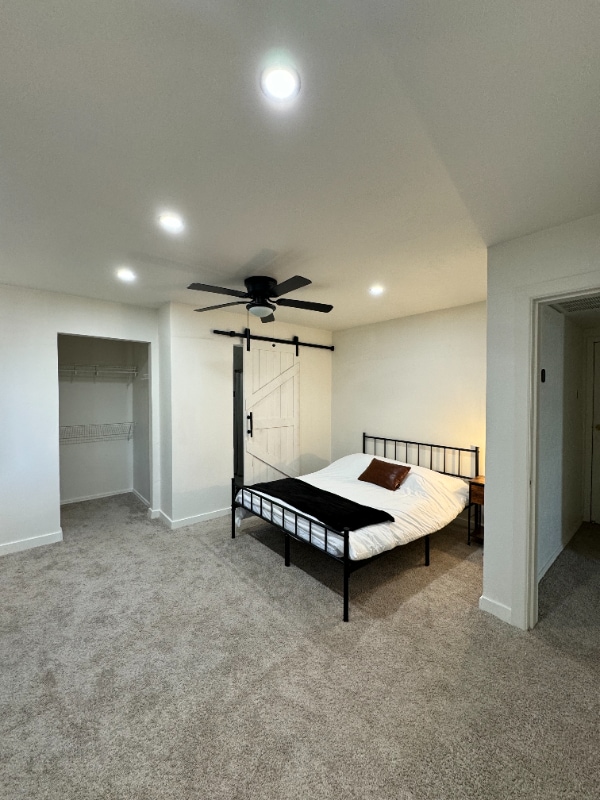property at 2222 W Morningside Dr