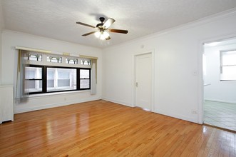 8014 S Vernon Ave in Chicago, IL - Building Photo - Interior Photo