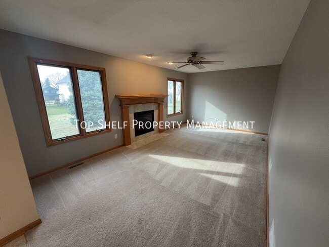 4404 SW Elm Ct in Ankeny, IA - Building Photo - Building Photo