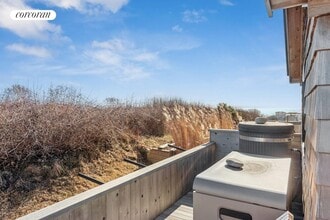 100 Deforest Rd in Montauk, NY - Building Photo - Building Photo