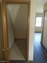 100 E Vine St in Taylorville, IL - Building Photo - Building Photo