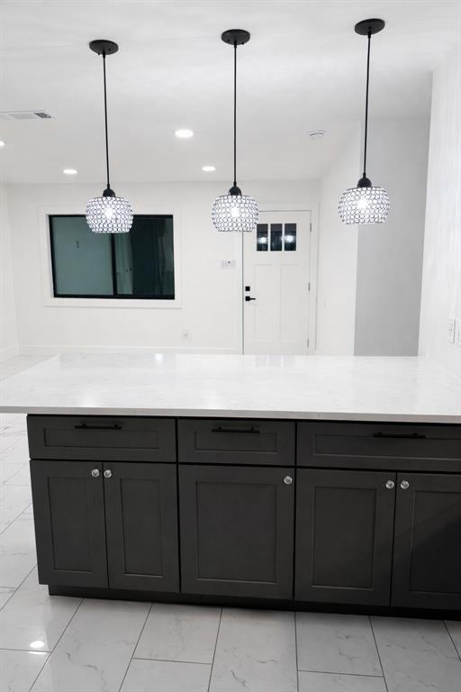 2014 Pecan St in Bastrop, TX - Foto de edificio - Building Photo