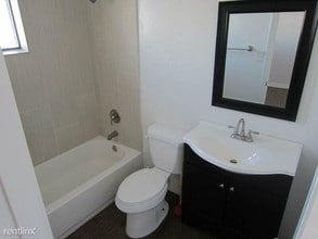 502 E Mariposa St-Unit -Apt 202 in Phoenix, AZ - Building Photo - Building Photo