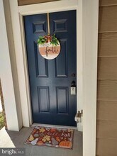 13660 Endeavour Dr in Herndon, VA - Building Photo - Building Photo