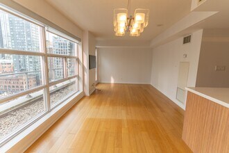 11-1611 St Joseph St in Toronto, ON - Building Photo - Building Photo