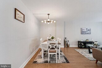 4620 N Park Ave in Chevy Chase, MD - Building Photo - Building Photo