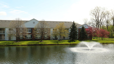 The Cove at Cooper Lakes in Westerville, OH - Building Photo - Building Photo