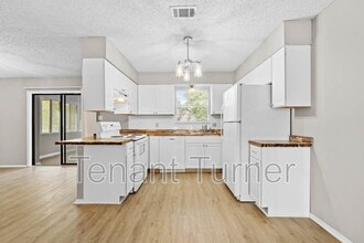 329 Springdale Cir in D'Iberville, MS - Building Photo - Building Photo