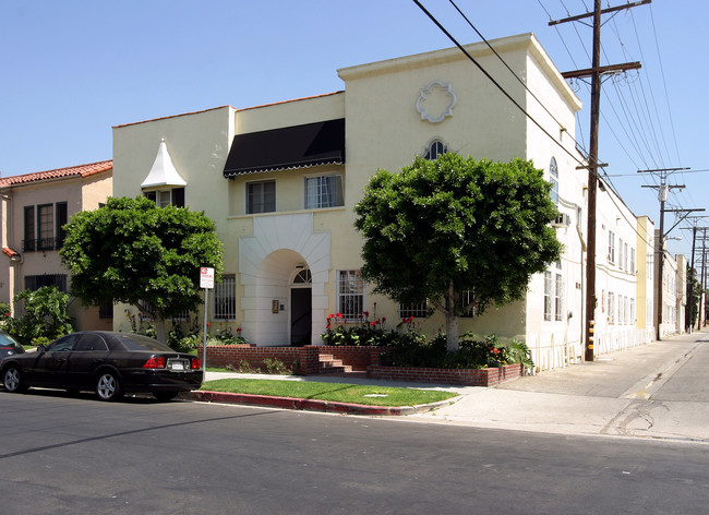 314 N Curson Ave in Los Angeles, CA - Foto de edificio - Building Photo