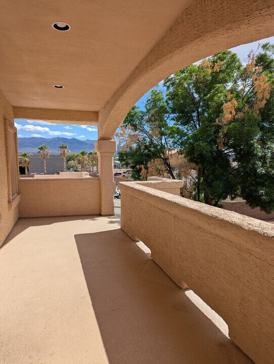 517 W Mesquite Blvd in Mesquite, NV - Building Photo