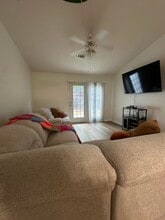 132 Cedar Glen Ln in Columbia, SC - Foto de edificio - Building Photo