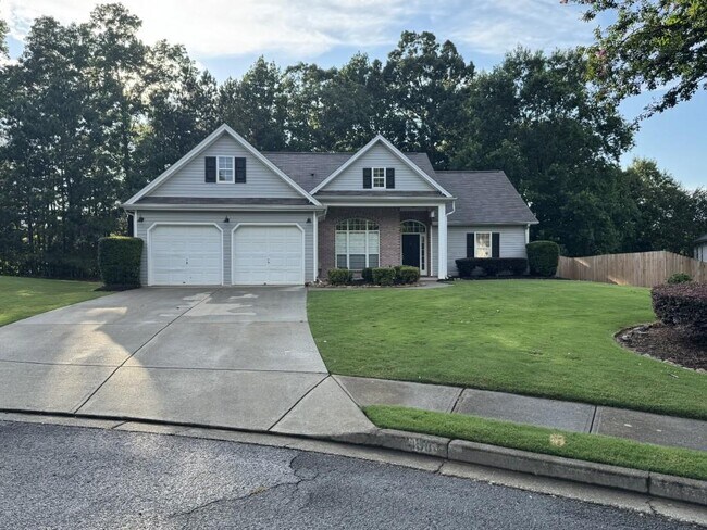 property at 438 Tannenhill Pl