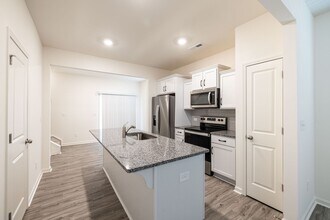 414 Kinnerton Pl in Pineville, NC - Building Photo - Building Photo