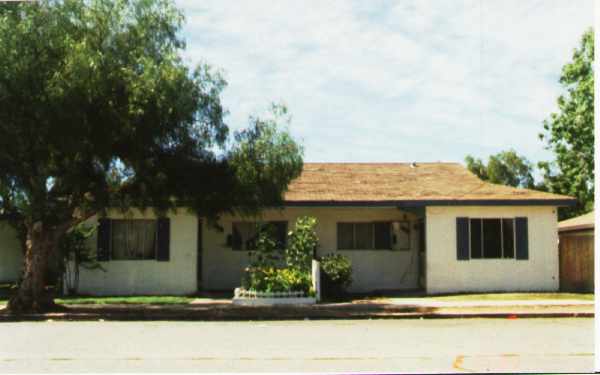 1914-1918 Walnut St in Livermore, CA - Foto de edificio - Building Photo