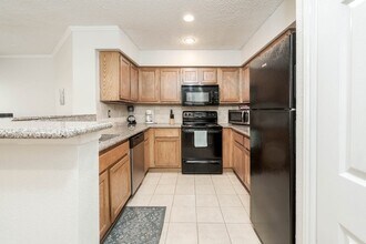 2300 Old Spanish Trl, Unit 1098 in Houston, TX - Foto de edificio - Building Photo