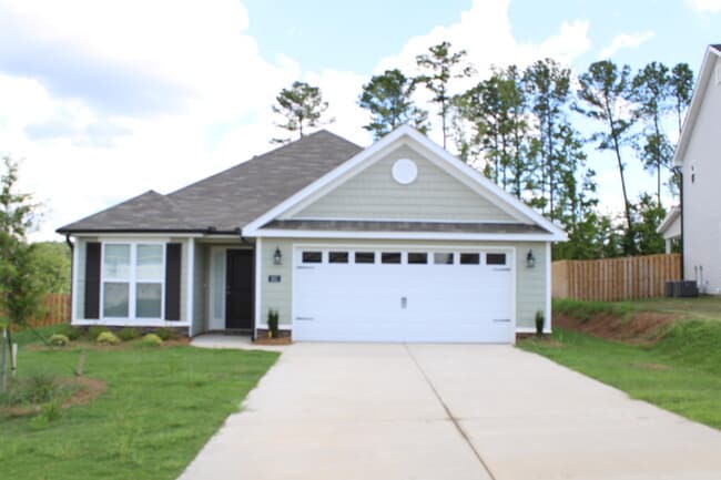 property at 921 Holbrook Dr